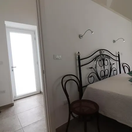 Pensión Dimora Jolanda Uggiano La Chiesa