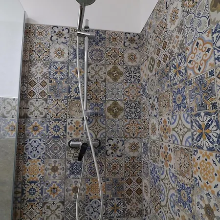 Dimora Jolanda 3*