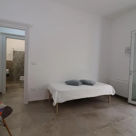 Dimora Jolanda Pensión 3*