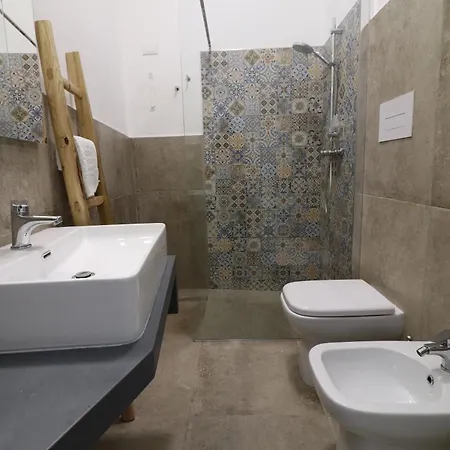 Dimora Jolanda Pensión 3*