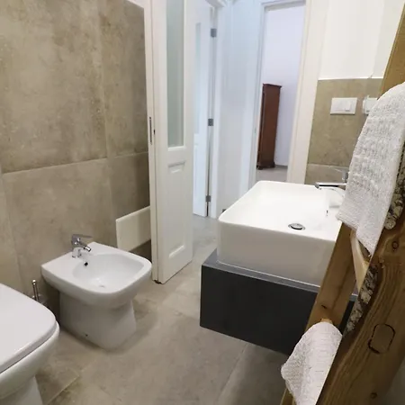 Dimora Jolanda 3*