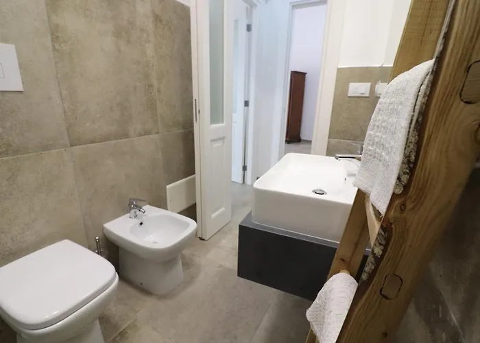 Dimora Jolanda 3*