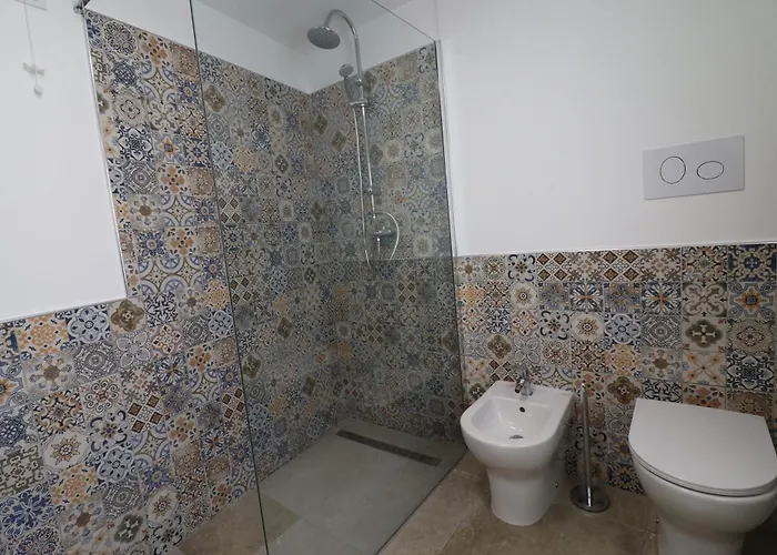 게스트하우스 Dimora Jolanda 우기아노 라 치에사